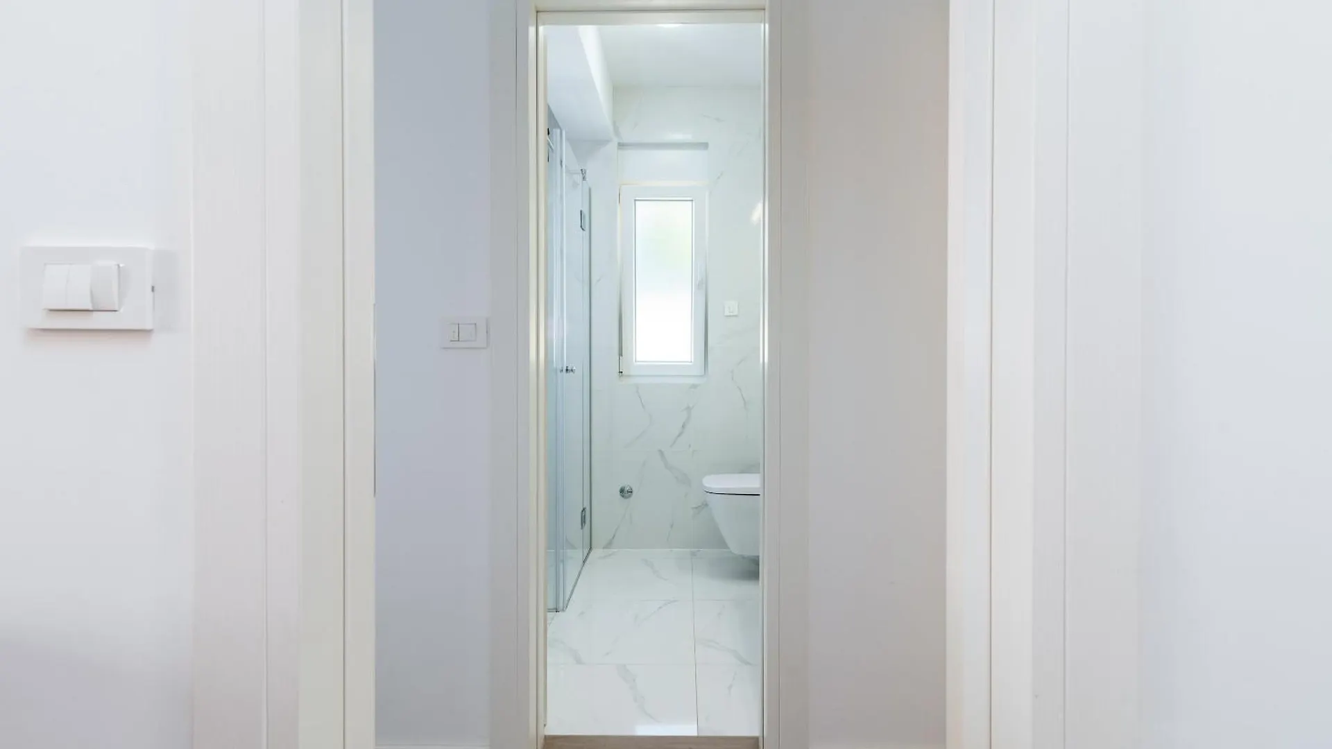 Roos Apartment トロギール